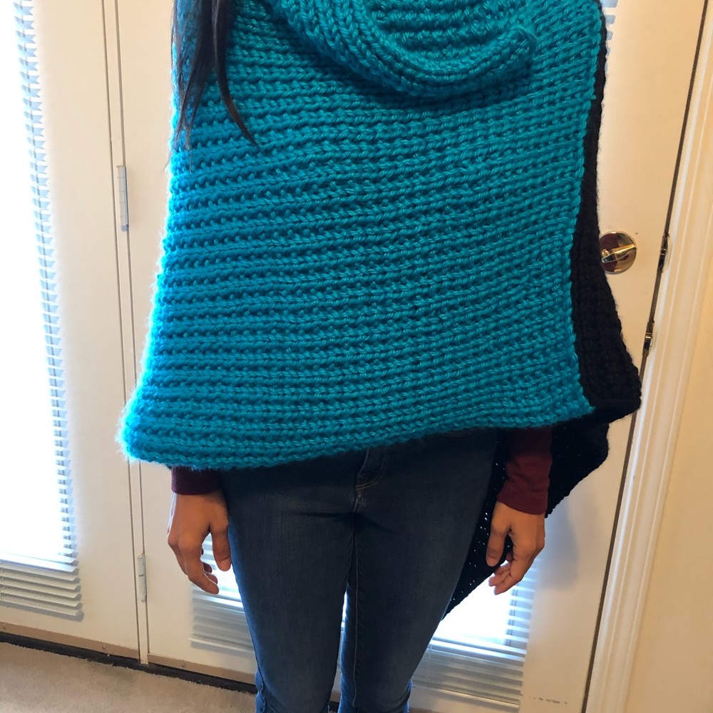Knitted Wrap/Cape